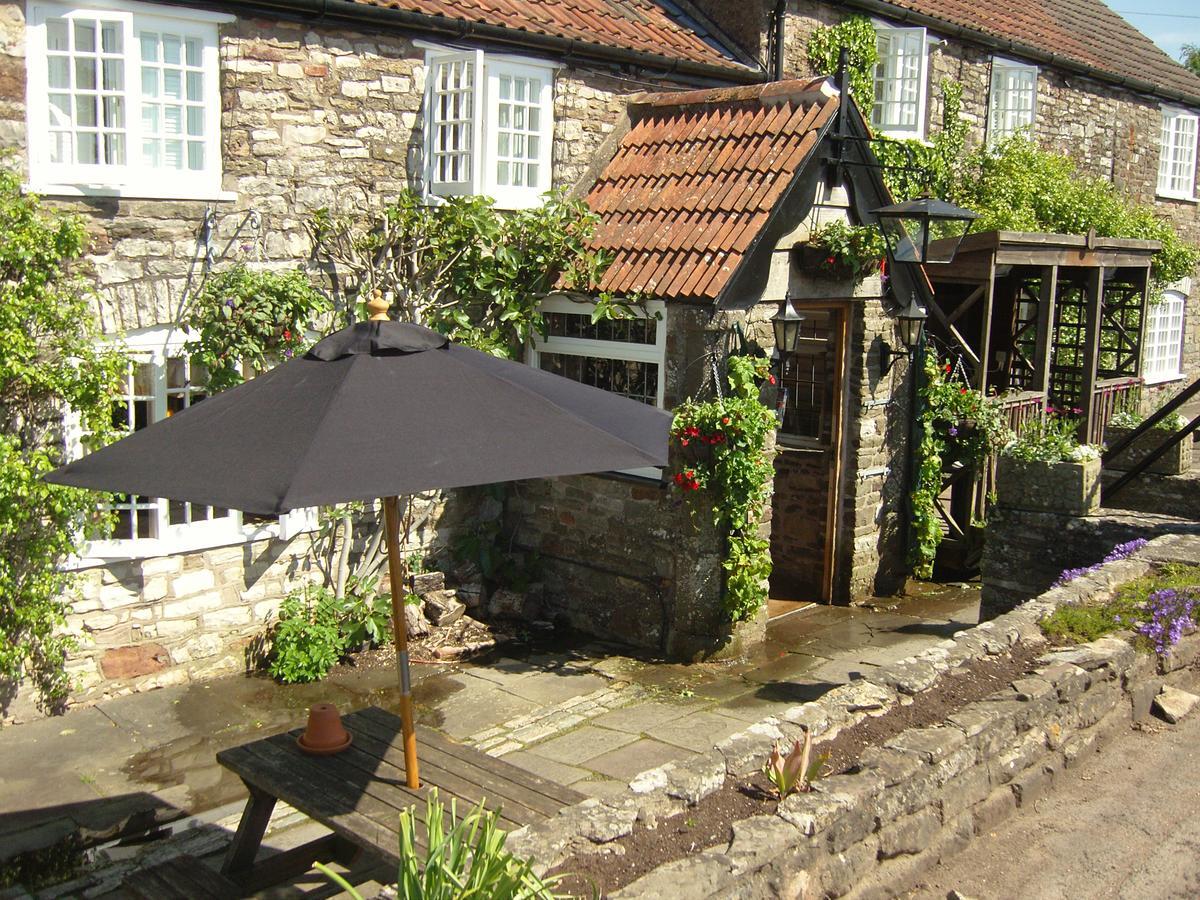 The Carpenters Arms Hotel Pensford Kültér fotó